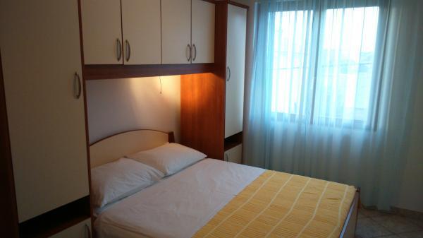 Apartmani Petra Pakoštane エクステリア 写真